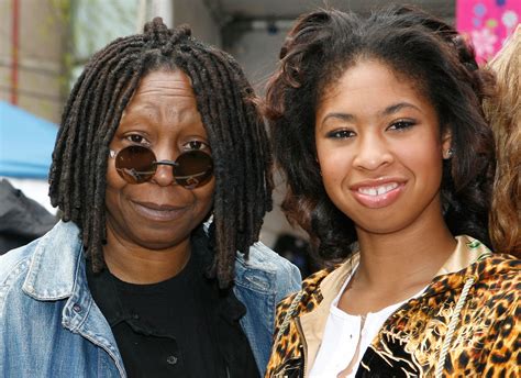 Meet Amarah Skye, Granddaughter Of Whoopi Goldberg; Her。